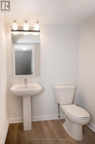 16 - 415 Eldorado Private, Ottawa, ON - Indoor Photo Showing Bathroom