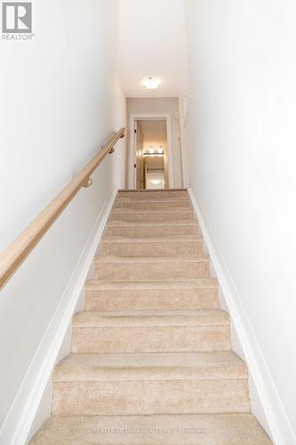 16 - 415 Eldorado Private, Ottawa, ON - Indoor Photo Showing Other Room