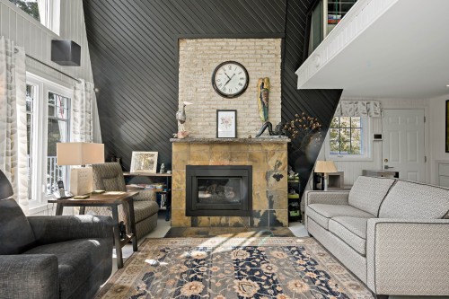 Salon - 2909 Route Des Érables, La Conception, QC - Indoor Photo Showing Living Room With Fireplace