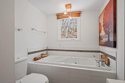 Salle de bains attenante à la CCP - 2909 Route Des Érables, La Conception, QC - Indoor Photo Showing Bathroom