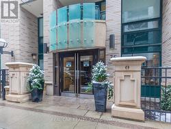 104 - 35 HAYDEN STREET Toronto, ON M4Y 3C3