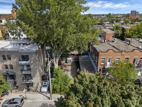 Back of Structure - 4634 Boul. St-Laurent, Montréal (Le Plateau-Mont-Royal), QC 