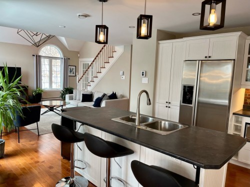 Cuisine - 261 Ch. Des Cormiers, Piedmont, QC - Indoor Photo Showing Kitchen With Double Sink