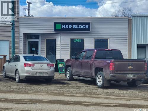 324 Centre Street, Assiniboia, SK 