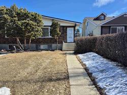 8725 152 ST NW  Edmonton, AB T5R 1L9