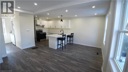 246 Forest Avenue, Hamilton, ON - Indoor