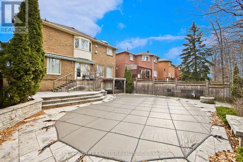 6124 Hardesty Crescent, Mississauga, ON - Outdoor