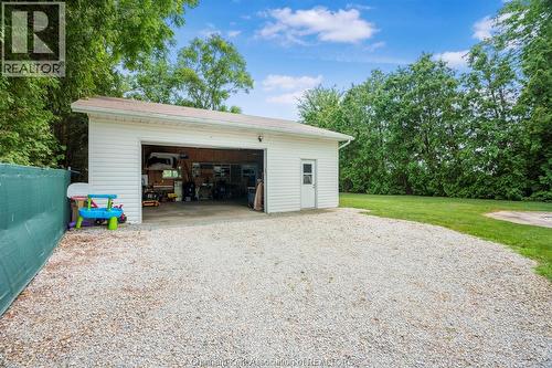 7138 Benoit Drive, Grande Pointe, ON - Outdoor