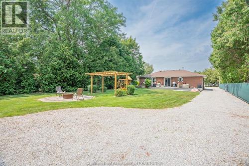 7138 Benoit Drive, Grande Pointe, ON - Outdoor