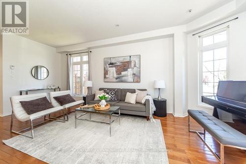 63 Rainbow Valley Crescent, Markham, ON - Indoor Photo Showing Living Room
