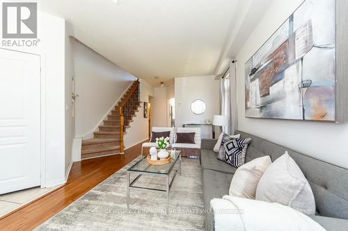 63 Rainbow Valley Crescent, Markham, ON - Indoor Photo Showing Living Room