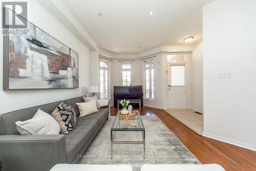 63 Rainbow Valley Crescent, Markham, ON - Indoor Photo Showing Living Room