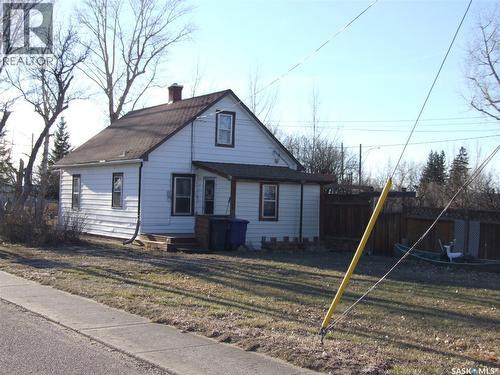 641 Maharg Avenue, Burstall, SK - Outdoor