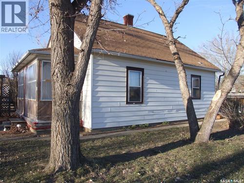 641 Maharg Avenue, Burstall, SK - Outdoor