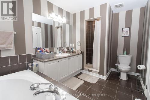 11 Icefall Road, Caledon, ON - Indoor Photo Showing Bathroom