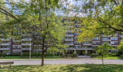 402-40 Av. du Rhône Saint-Lambert, QC J4S 1W7