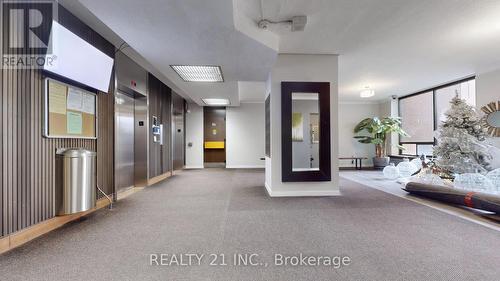 2103 - 5 Massey Square, Toronto, ON - Indoor Photo Showing Other Room