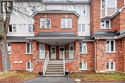 418 BRISTON PRIVATE  Ottawa, ON K1G 5R4