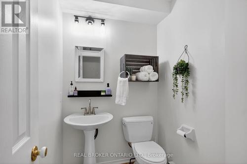 418 Briston Private, Ottawa, ON - Indoor Photo Showing Bathroom