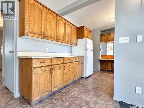 209 Main Street, Wilkie, SK - Indoor Photo Showing Kitchen