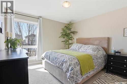 1105 102 Willis Crescent, Saskatoon, SK - Indoor Photo Showing Bedroom