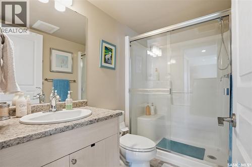 1105 102 Willis Crescent, Saskatoon, SK - Indoor Photo Showing Bathroom