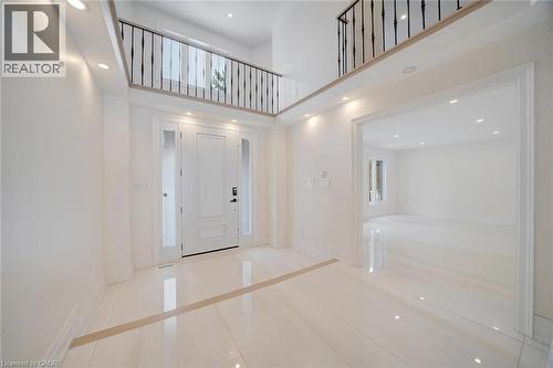 2A Chiltern Hill, Richmond Hill, ON - Indoor Photo Showing Other Room