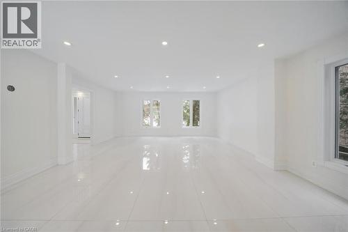 2A Chiltern Hill, Richmond Hill, ON - Indoor Photo Showing Other Room