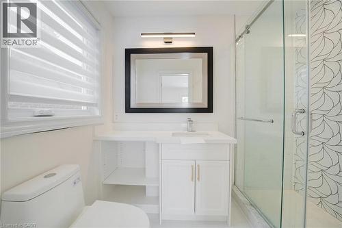 2A Chiltern Hill, Richmond Hill, ON - Indoor Photo Showing Bathroom