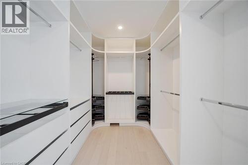 2A Chiltern Hill, Richmond Hill, ON - Indoor