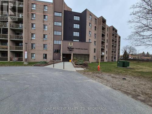 204 - 17 ELDON HALL PLACE  Kingston (Central City West), ON K7M 7H5