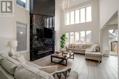 5 SAMUEL AVENUE  Pelham (Fonthill), ON L3E 0G9