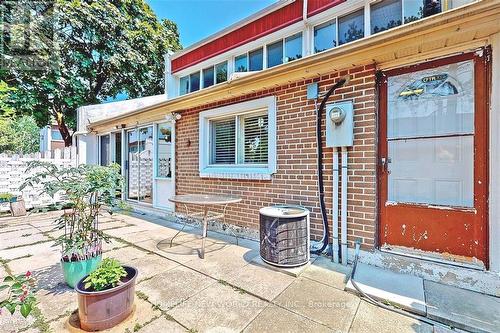 113 - 2901 JANE STREET  Toronto, ON M3N 2J8