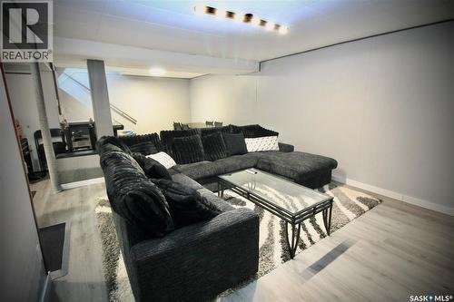 3342 Diefenbaker Drive, Saskatoon, SK - Indoor