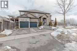 2 DOON CREEK Street  Kitchener, ON N2P 2R3