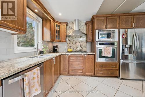 18 Pearwood Court, Kitchener, ON - Indoor Photo Showing Kitchen With Double Sink