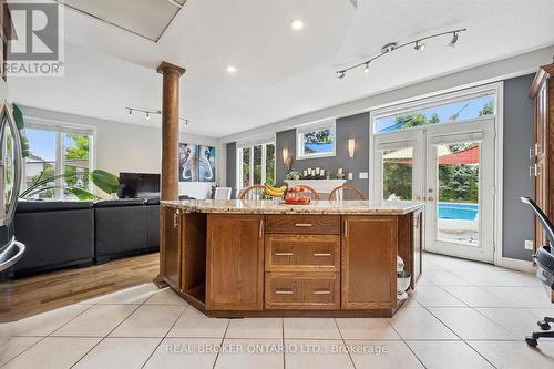 18 Pearwood Court, Kitchener, ON - Indoor