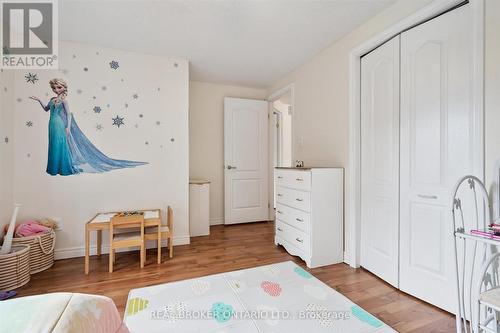 18 Pearwood Court, Kitchener, ON - Indoor