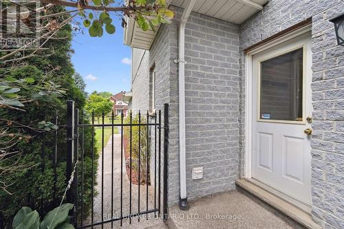 18 Pearwood Court, Kitchener, ON - Outdoor With Exterior