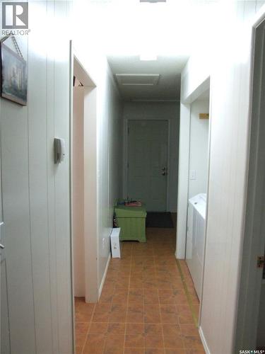116 1St Street N, Mendham, SK - Indoor