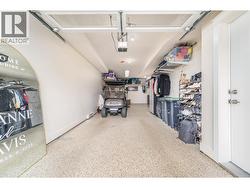 Man-Cave, double length garage - 