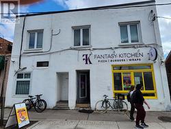 195 HARBORD STREET Toronto, ON M5S 1H6