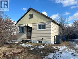 512 Railway AVENUE Lampman, SK S0C 1N0