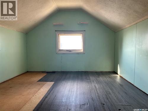 512 Railway Avenue, Lampman, SK - Indoor Photo Showing Other Room