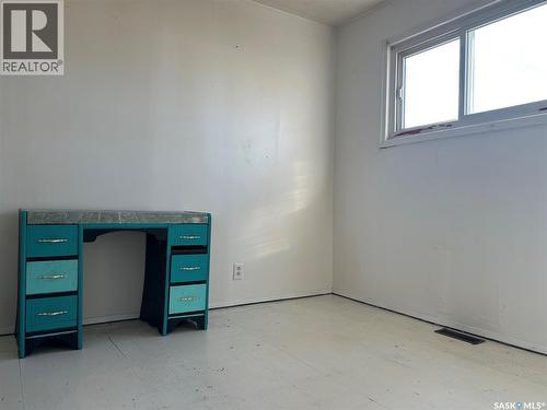 512 Railway Avenue, Lampman, SK - Indoor Photo Showing Other Room