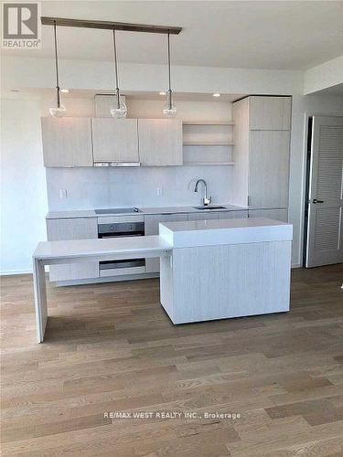 4303 - 16 Bonnycastle Street, Toronto, ON - Indoor Photo Showing Kitchen