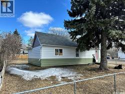 1502 F AVENUE N  Saskatoon, SK S7L 1X9