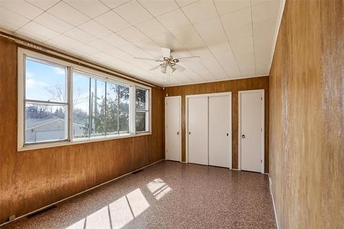 8 Hawthorne Pl, Winnipeg, MB 