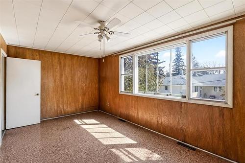 8 Hawthorne Pl, Winnipeg, MB 