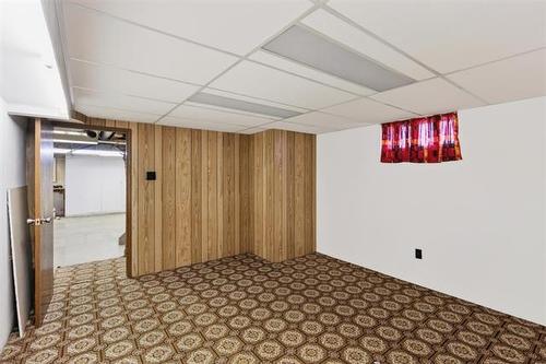 8 Hawthorne Pl, Winnipeg, MB 